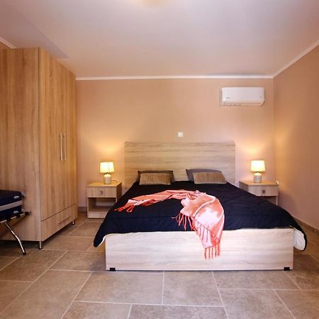 Gk Mediterranean Village - Airport Free Shuttle By Gk Properties Markópoulon Dış mekan fotoğraf