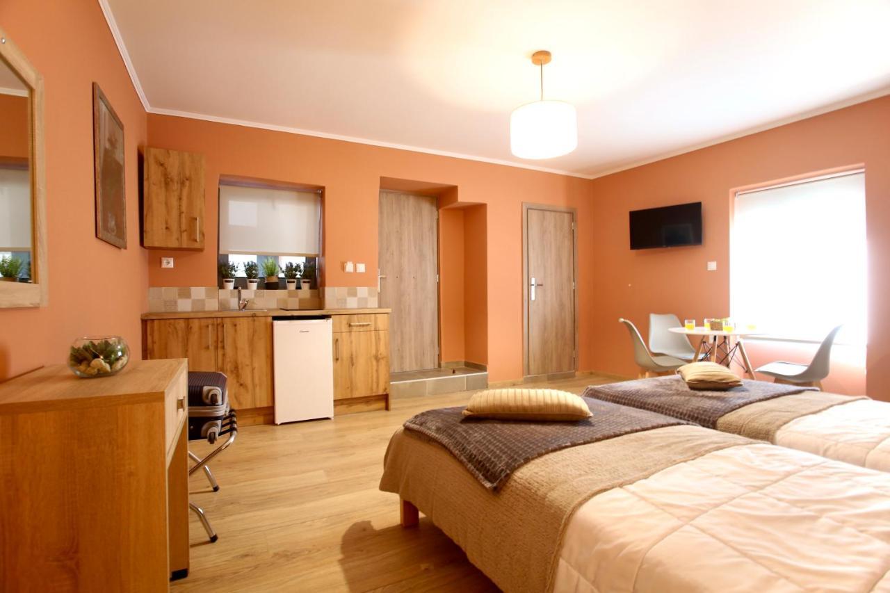 Gk Mediterranean Village - Airport Free Shuttle By Gk Properties Markópoulon Dış mekan fotoğraf